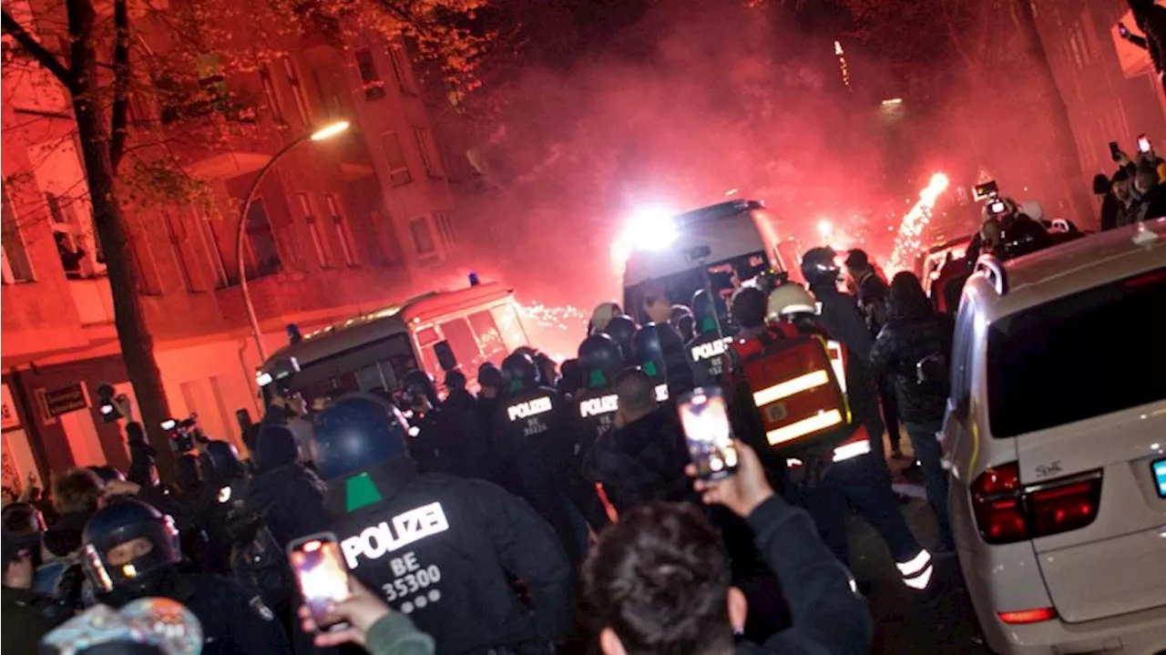 Berlin: „Neukölln zu Gaza machen“: Schwere Ausschreitungen bei Demonstration