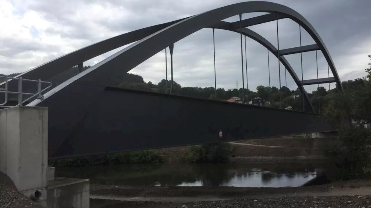 Schneller dank neuer Zug-Brücke