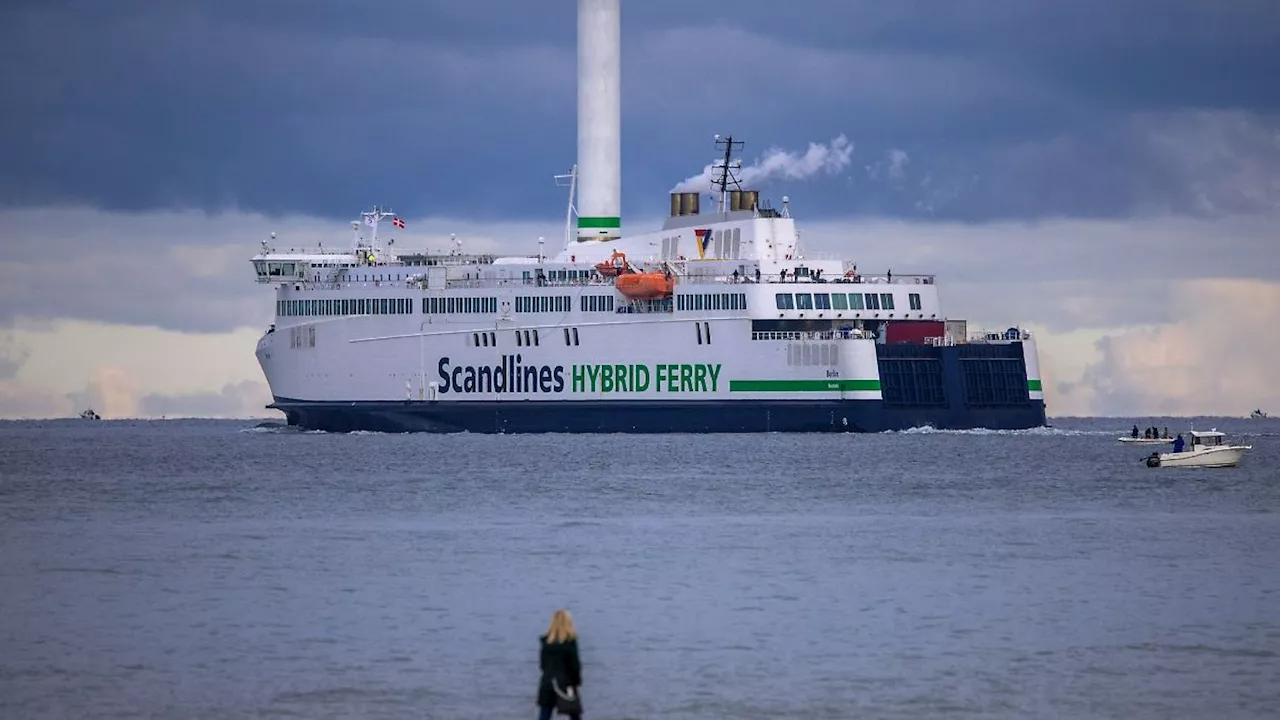 Hamburg & Schleswig-Holstein: Niedrigwasser führt zu Problemen im Fährverkehr