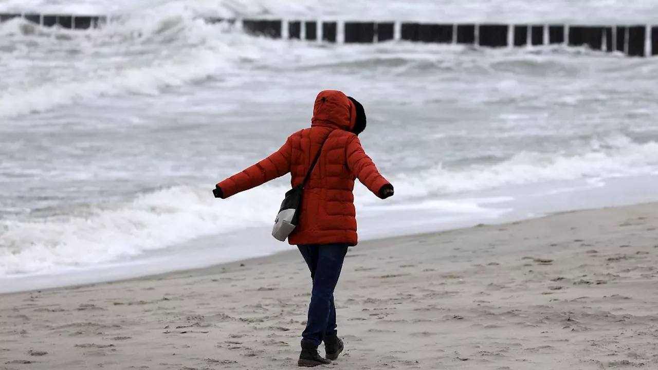 Niedersachsen & Bremen: Regen und Sturm in Niedersachsen und Bremen