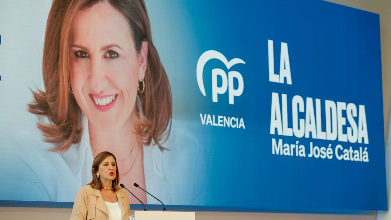 Vox y PP alcanzan un acuerdo para que la ultraderecha entre en el Ayuntamiento de Valencia