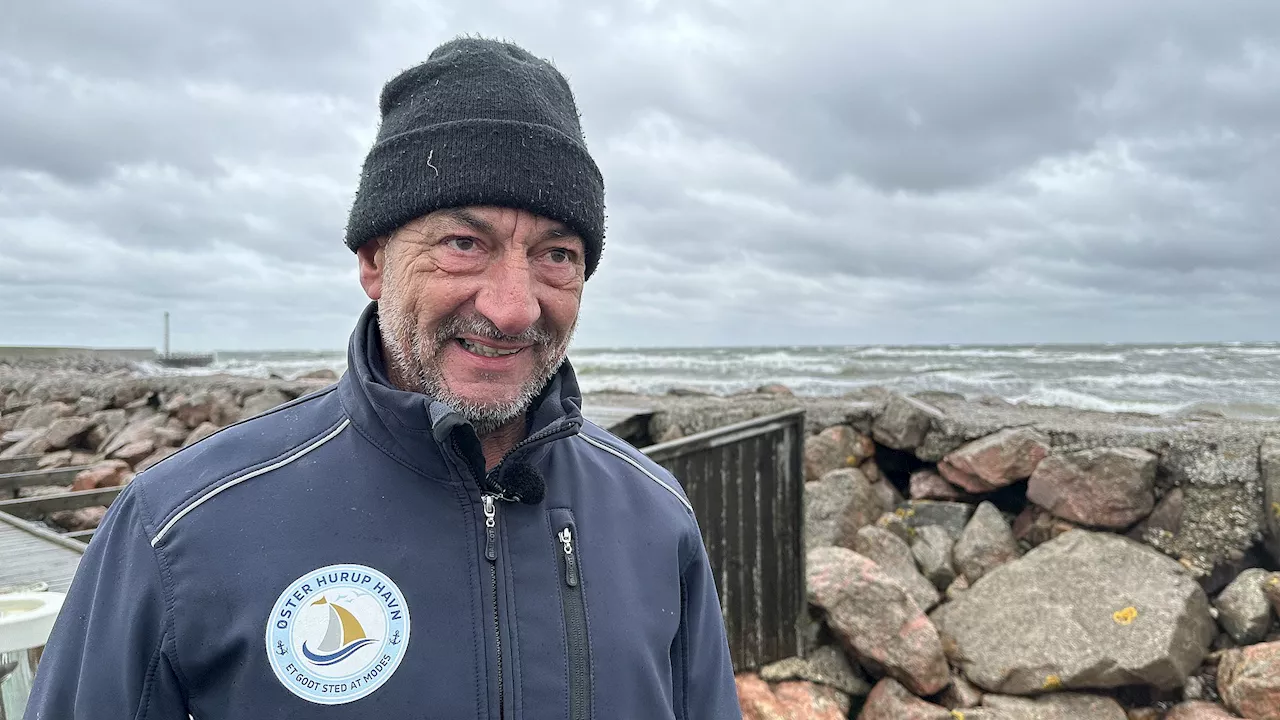 Havnefoged forbereder sig på storm - frygter skibe river pæle op