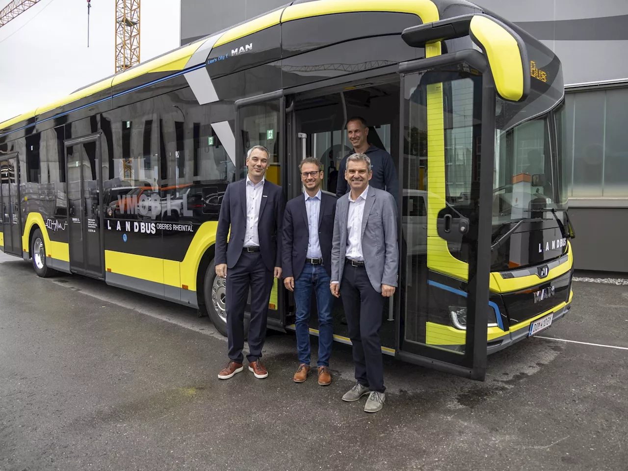 Neue E-Busse in Vorarlberg angekommen