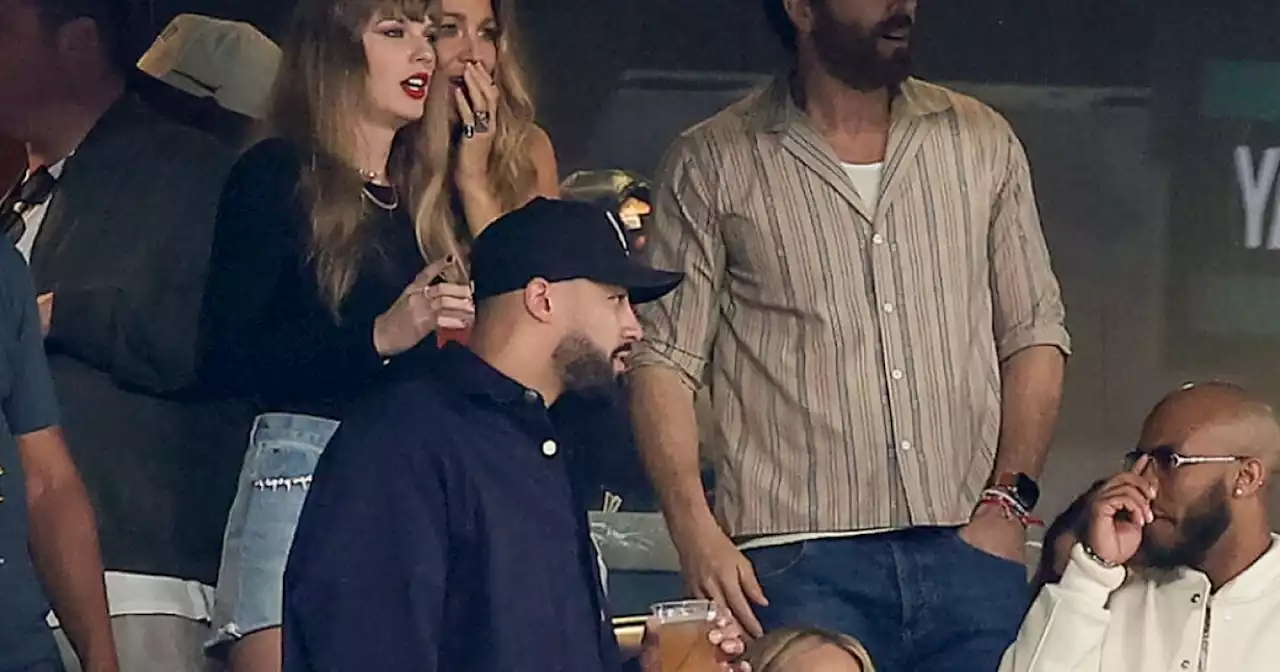 Taylor Swift at Chiefs-Jets game supporting rumored beau Travis Kelce