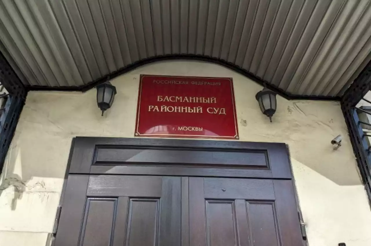 «Вы омерзительны». Что известно о задержанном за вербовку россиян в «Азов»