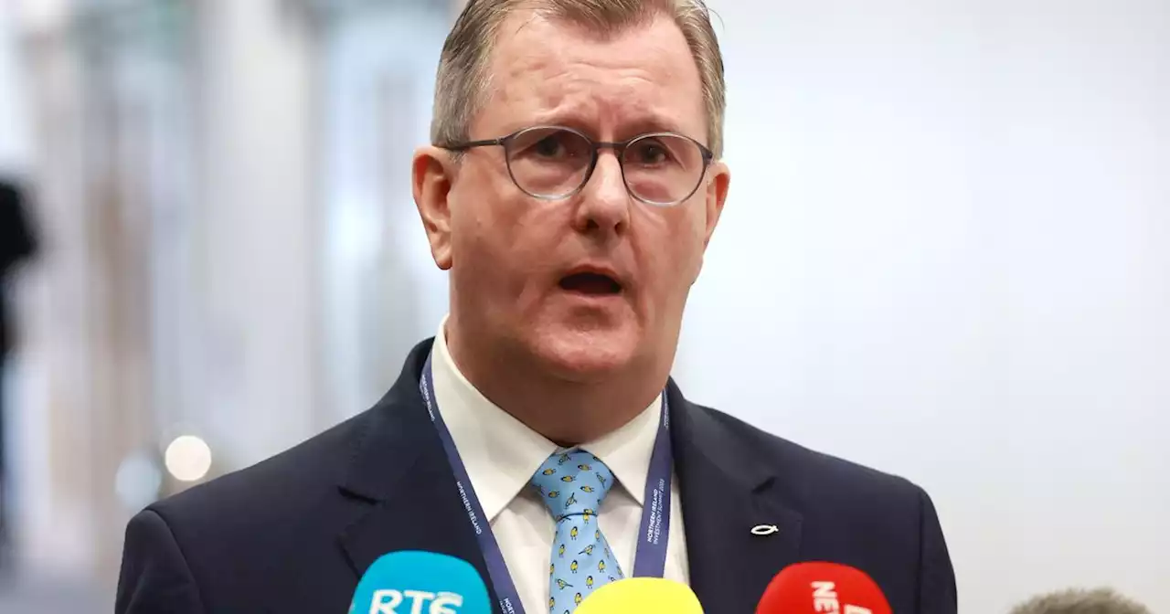 DUP leader 'will not bow to threats or blackmail' amid loyalist protest warning