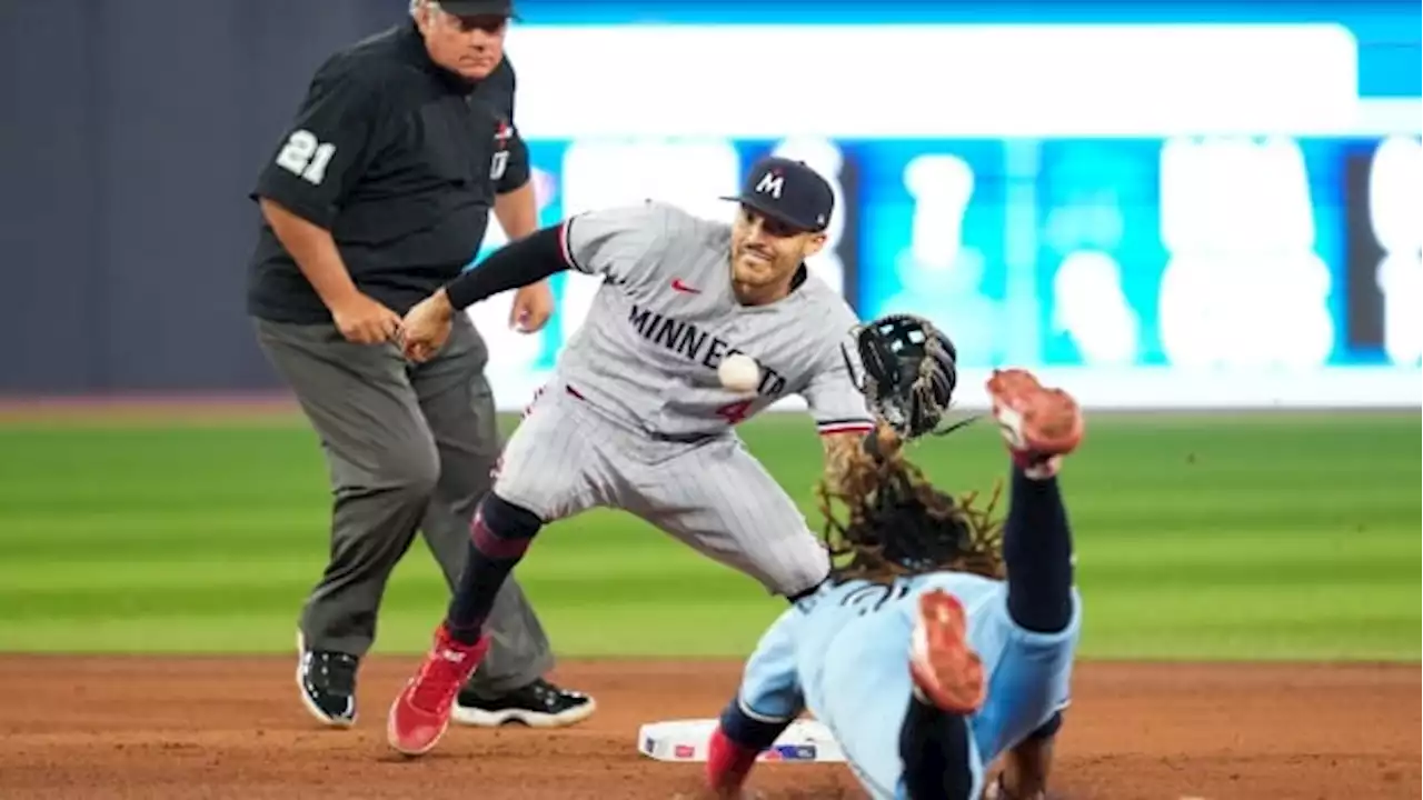 Toronto Blue Jays to visit Minnesota Twins in best-of-3 AL wild-card series