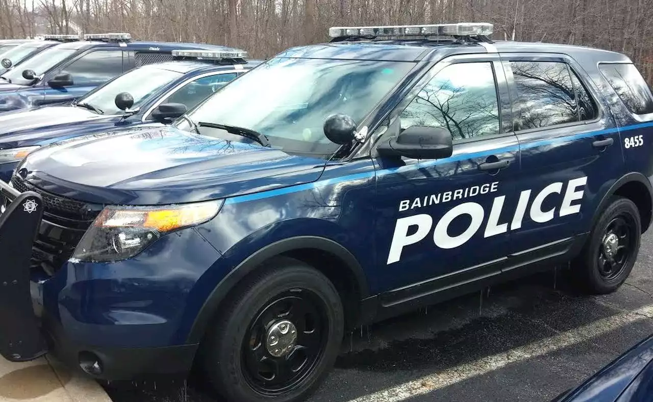 Hunger drives man to seek burgers after drinks: Bainbridge Township police blotter