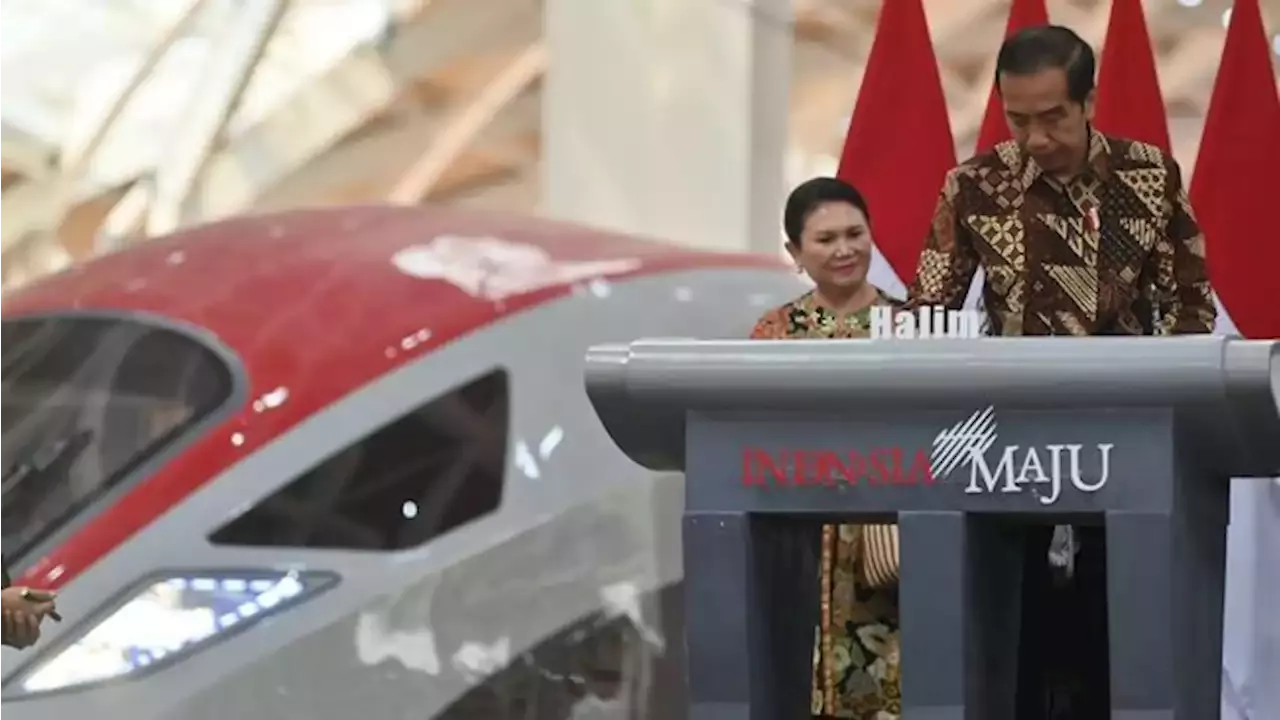 Media Asing Soroti Jokowi Resmikan Kereta Cepat Buatan China