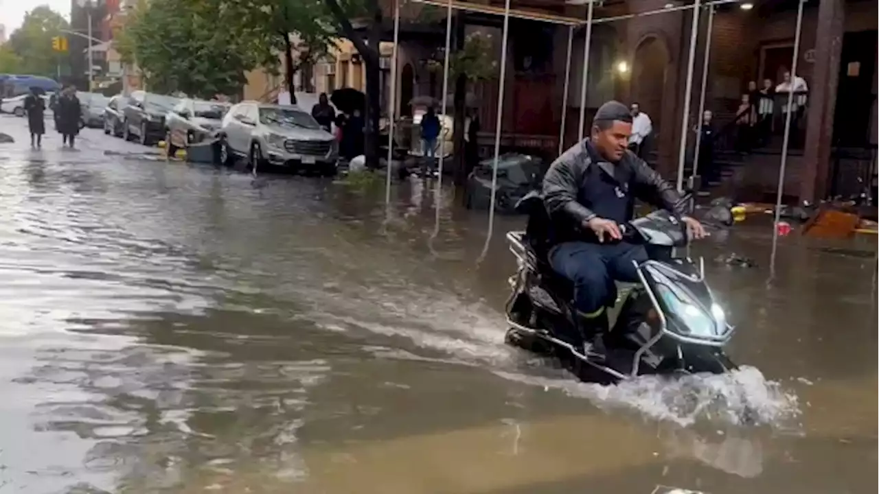 Heavy rain brings flash floods to New York