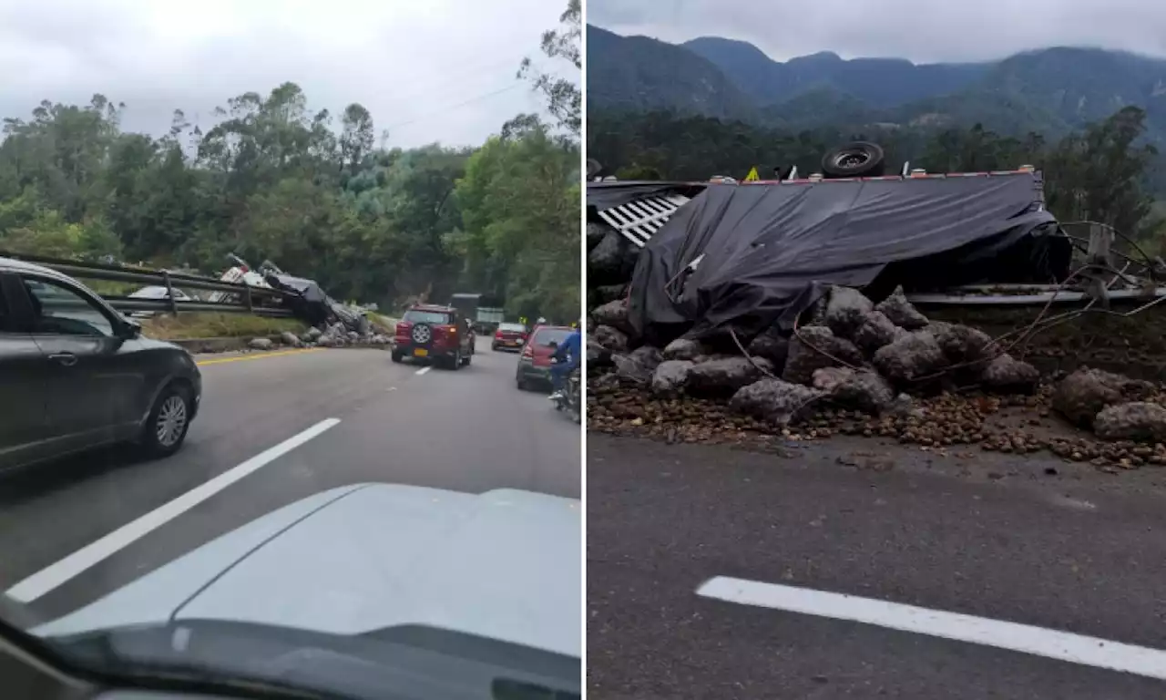 Conductores reportan accidente de camión en el Alto del Vino, en vía hacia Bogotá