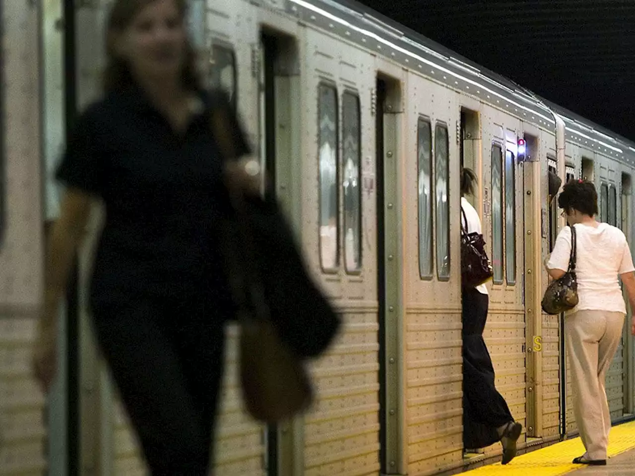 All Toronto subway riders can now text, stream or call as Roger opens network to rivals
