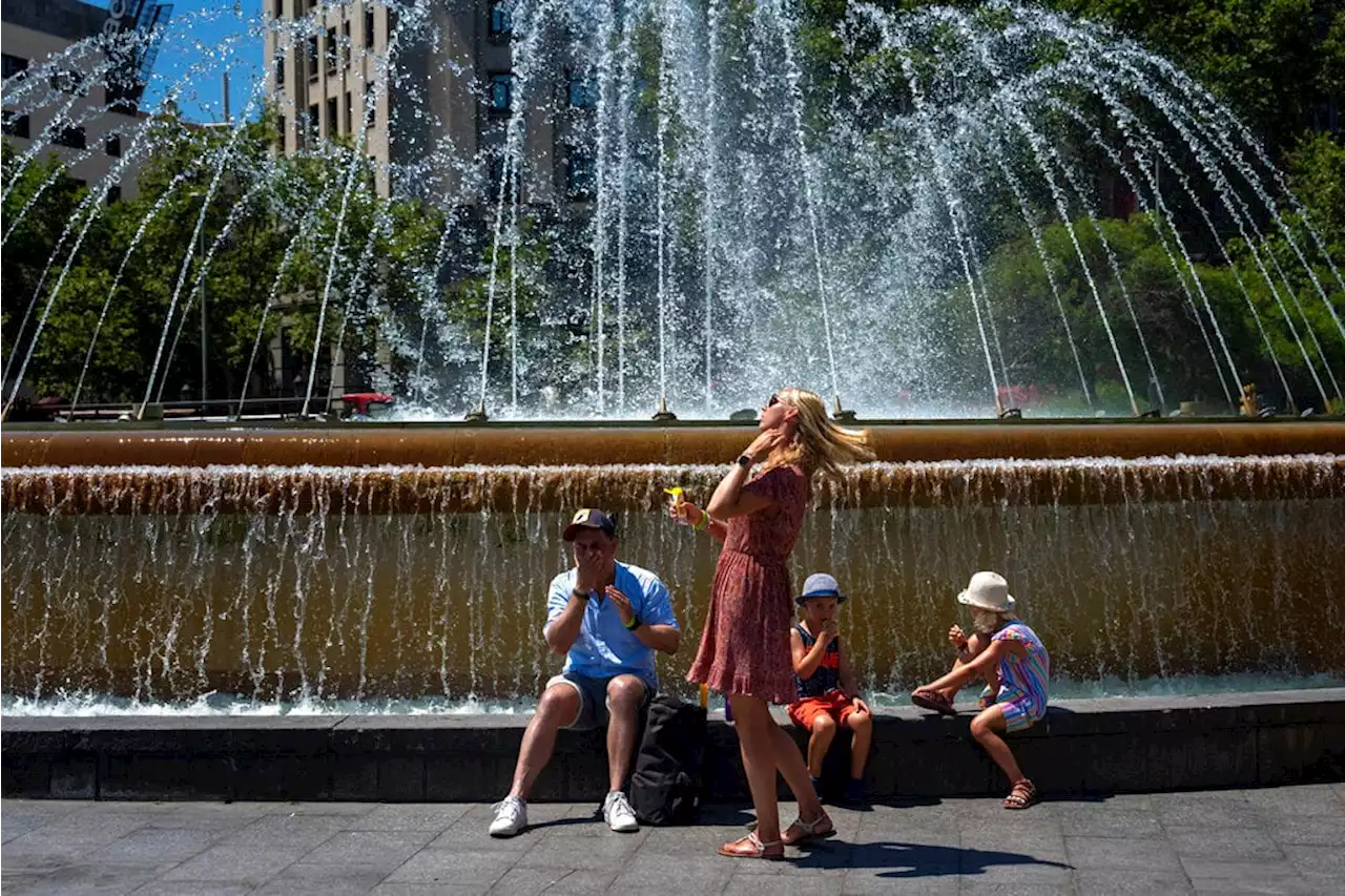 Record temperatures in Spain as heatwave kicks off October