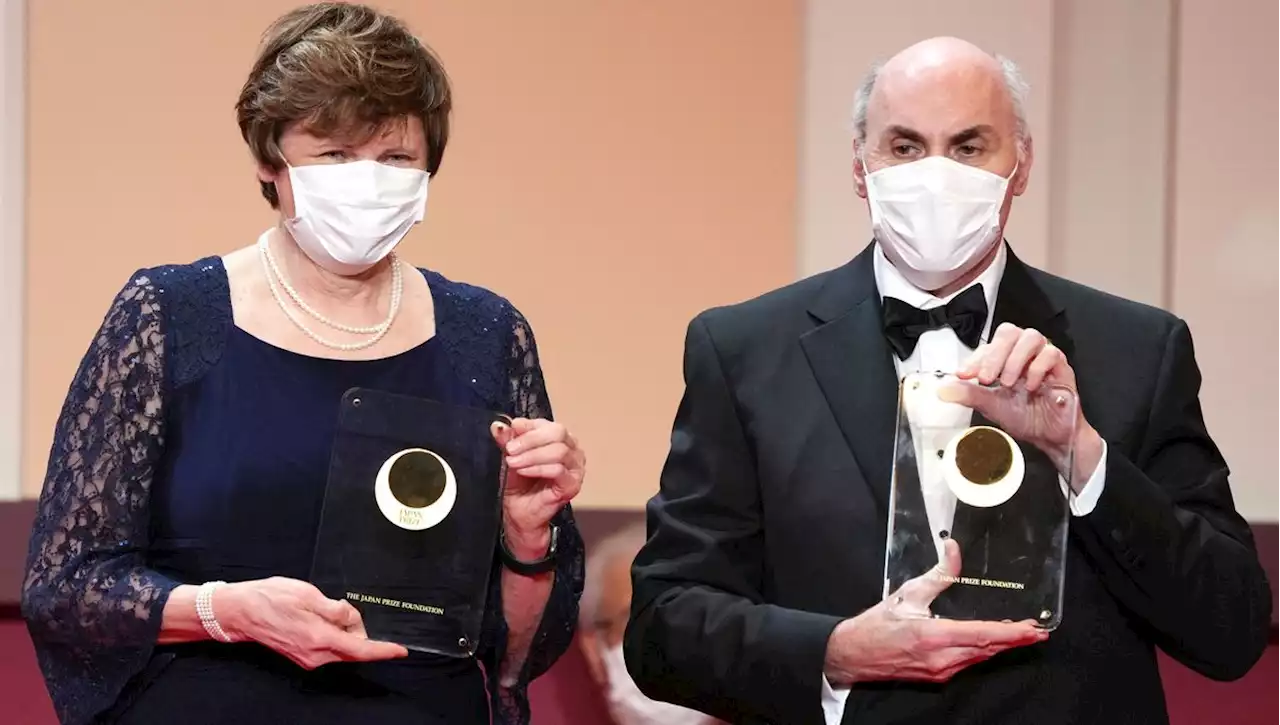 Le Nobel de médecine 2023 récompense deux pionniers de l'ARN messager