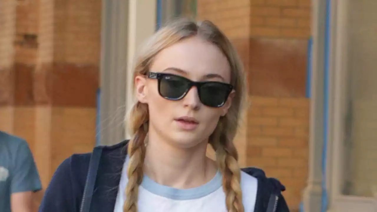 Sophie Turner’s Latest ’Fit May Send a Message About How She’s Doing Amid Joe Jonas Divorce