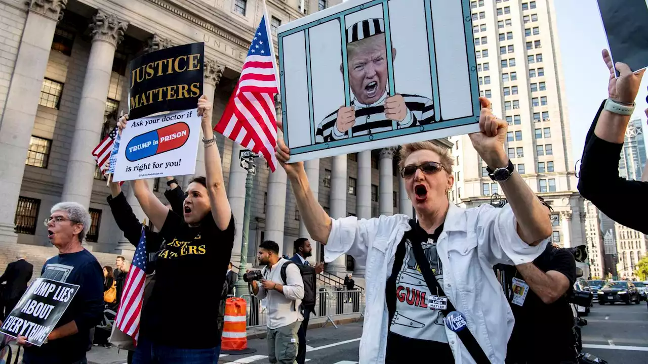 Donald Trump arrives in court for a New York trial scrutinizing his business practices