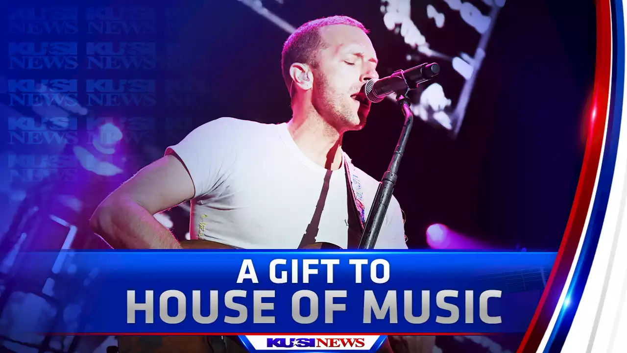 Chris Martin of Coldplay gifts House of Music in San Diego a Keyboard -