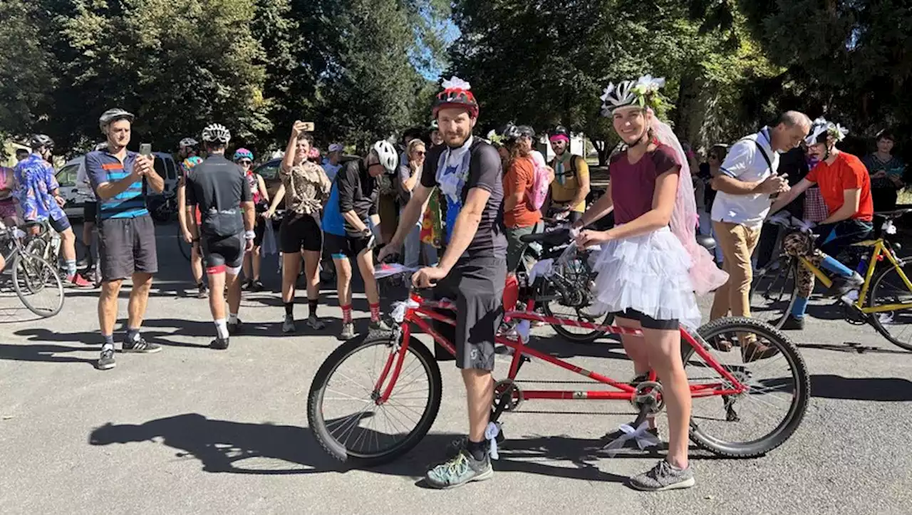 Bagnères-de-Bigorre : Camille et Martin ont célébré leur mariage... en tandem !