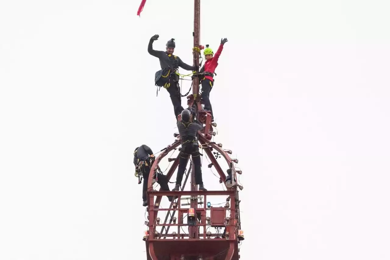 Video: Watch the moment Amanda Holden climbs to the very top of Blackpool Tower