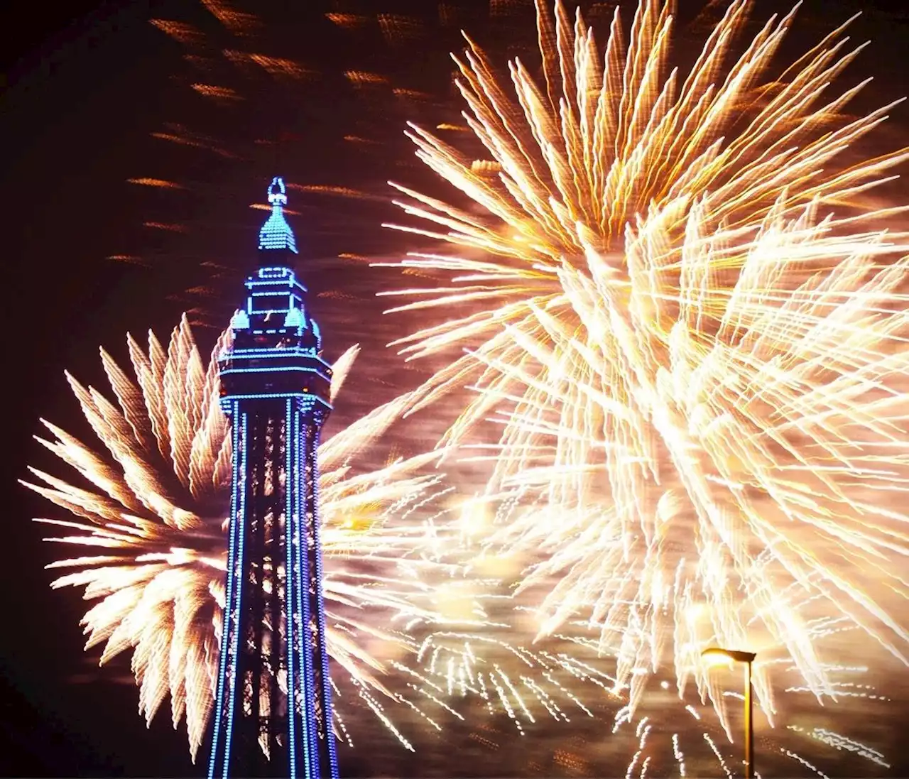 World Firework Championships 2023 go off with a bang as three places compete for title