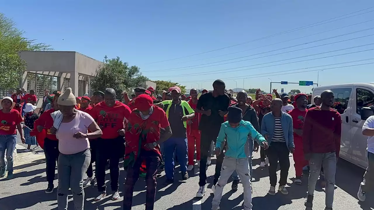 EFF shutdown: High alert as taxis block Jakes Gerwel Drive in Cape Town