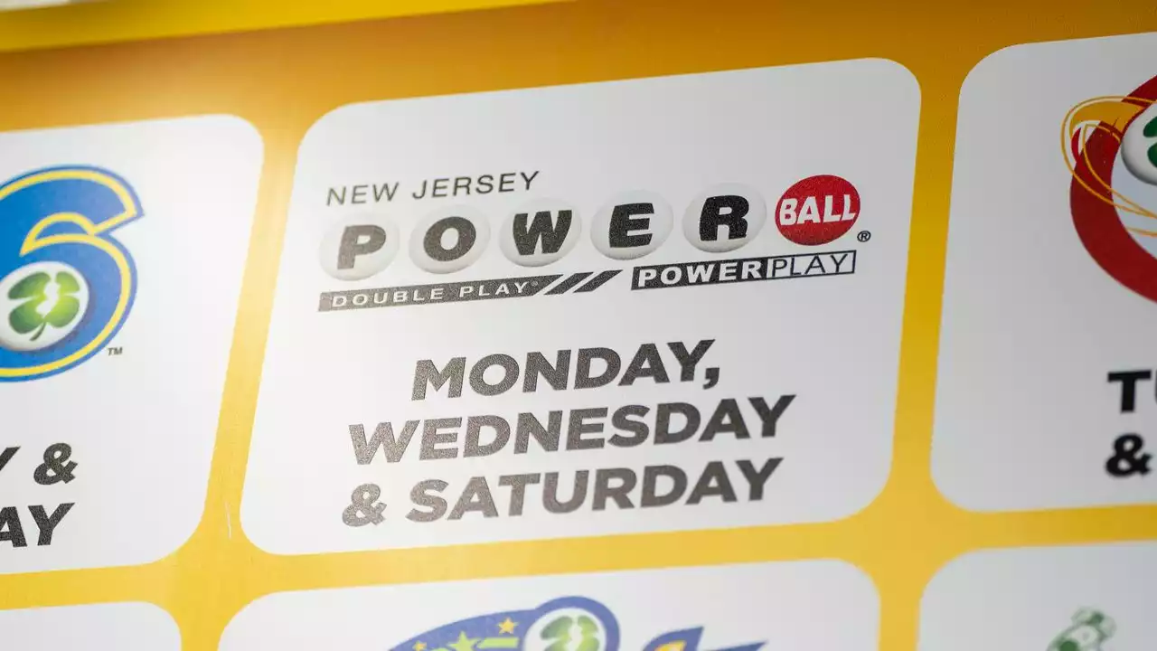 3 Powerball tickets worth $50K sold in N.J. as jackpot soars above $1B