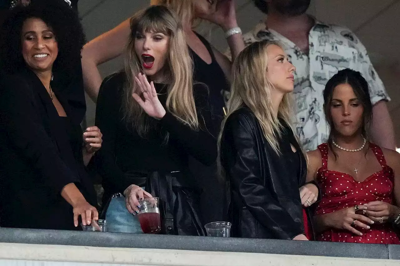 Jets, Chiefs ‘wow’ Taylor Swift with roller coaster battle past midnight in the Meadowlands