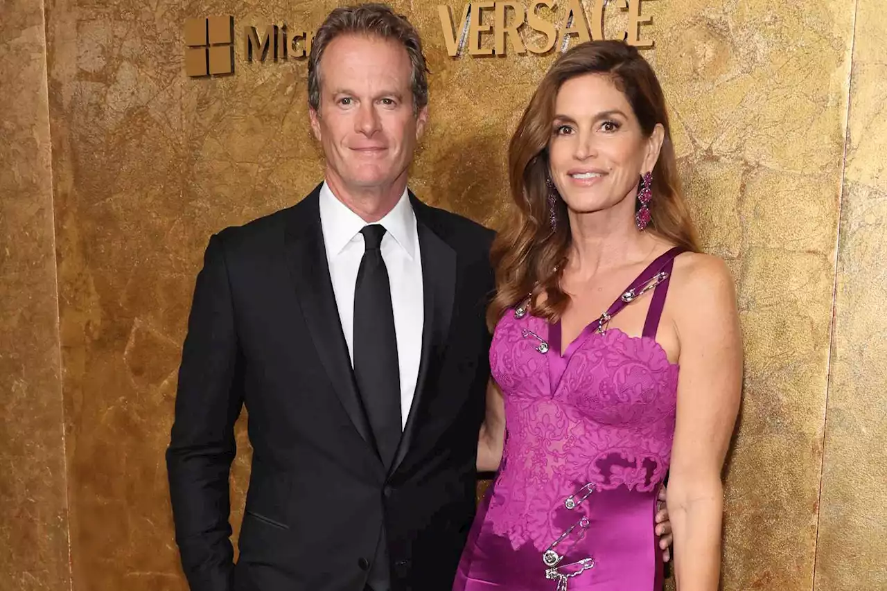 Cindy Crawford and Rande Gerber Bring Chic Couple's Style to The Albies in Support of George and Amal Clooney