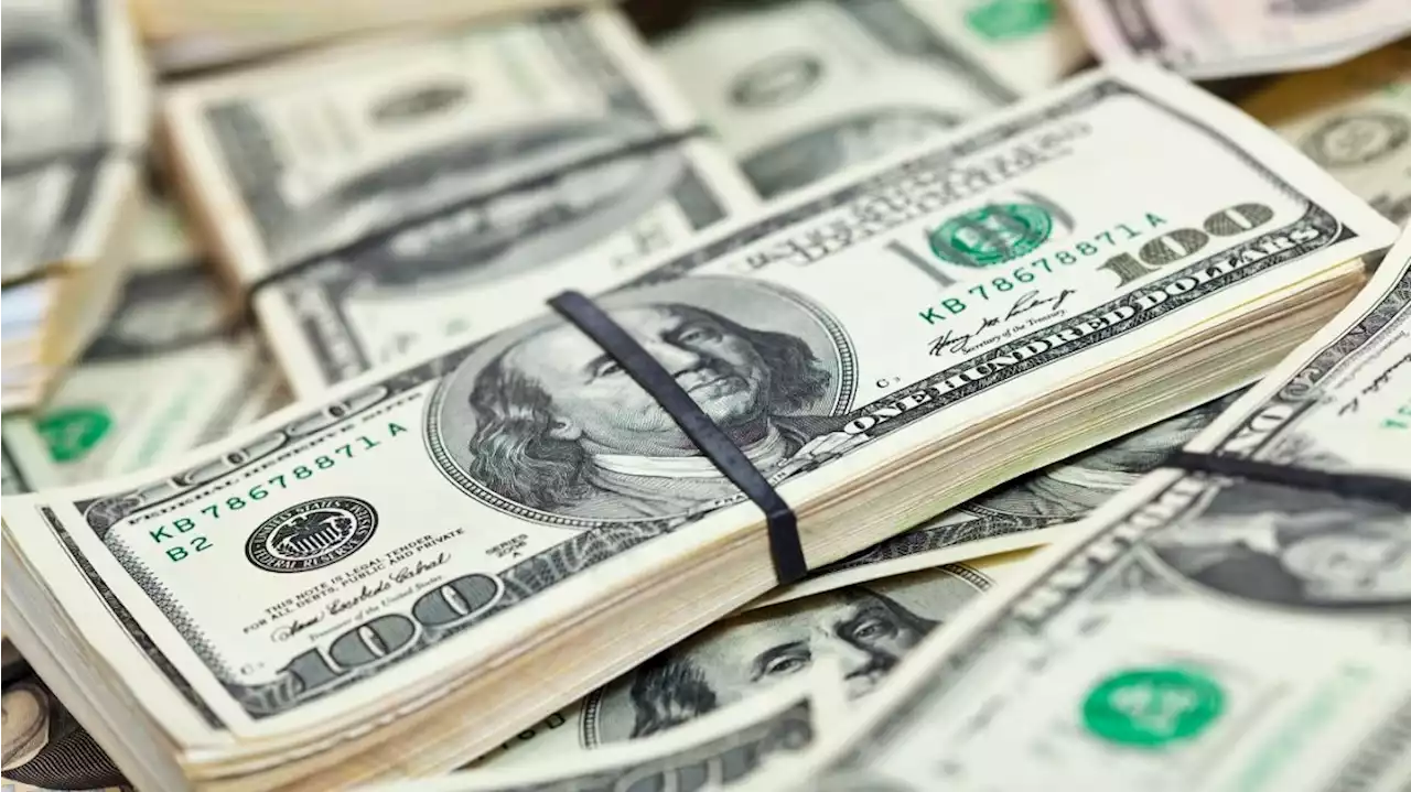 El dólar blue continúa su rally alcista este 2 de octubre