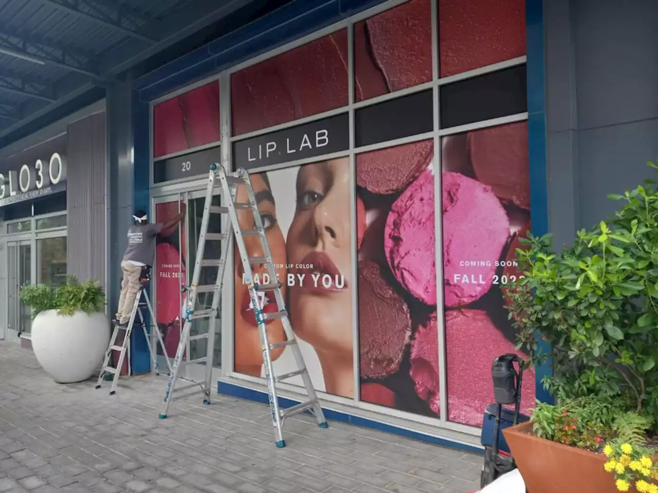 “Lip Lab is bringing a custom lip color experience to Washington D.C.’s Wharf District.”