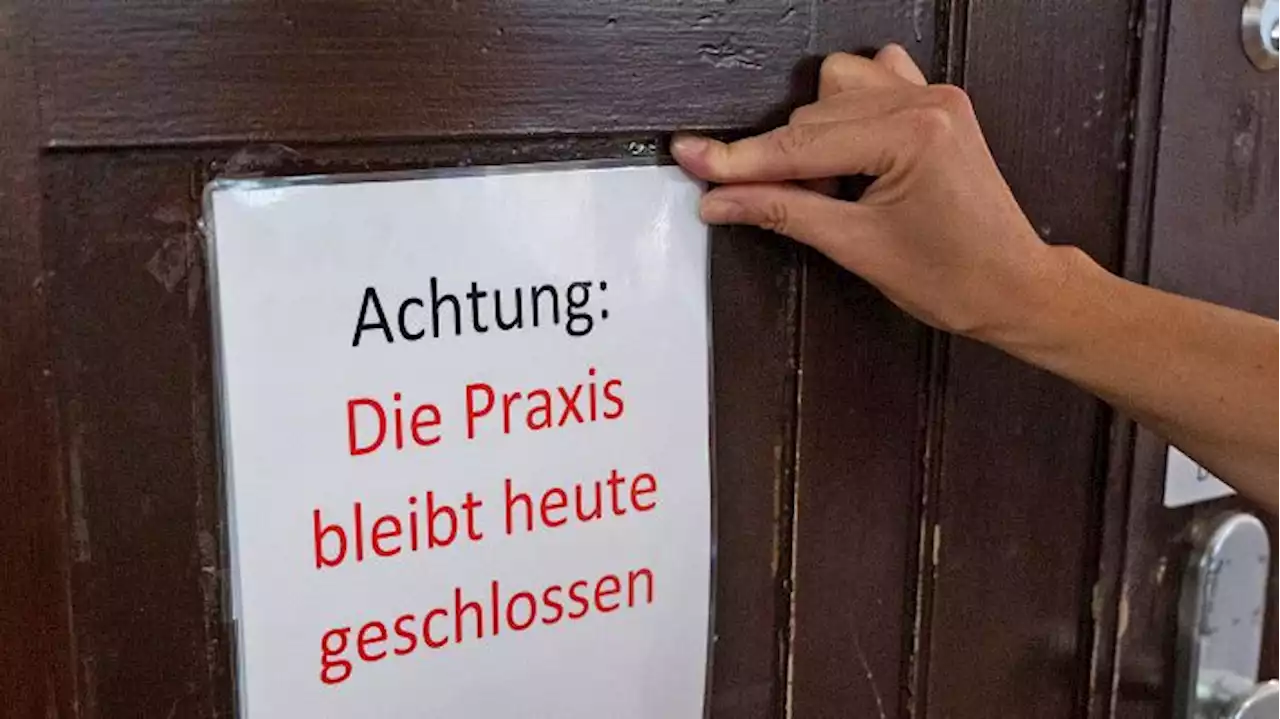 Niedergelassene Ärzte schließen Praxen am Montag aus Protest