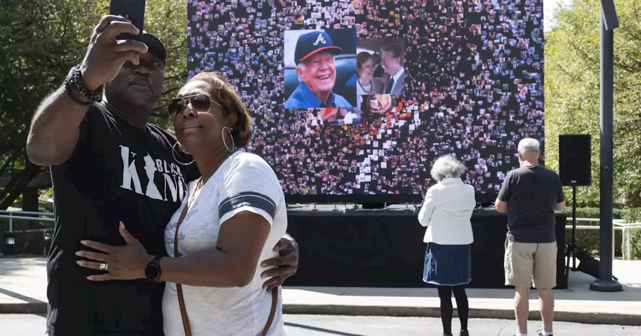 Jimmy Carter cumple 99 años acompañado de su esposa; recibe homenajes de diversas partes del mundo