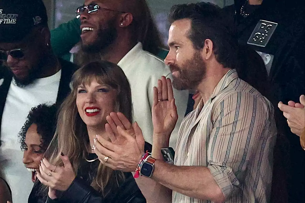 Fans think they know why Swift turned up to watch Kelce with Hollywood A-listers