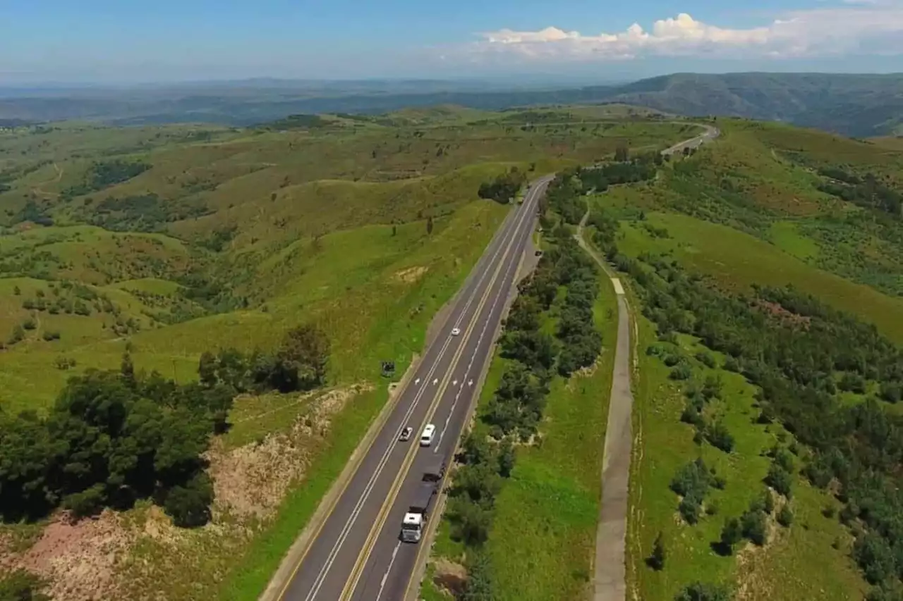 Motorists warned to brace for road closures at Van Reenen's Pass on Tuesday