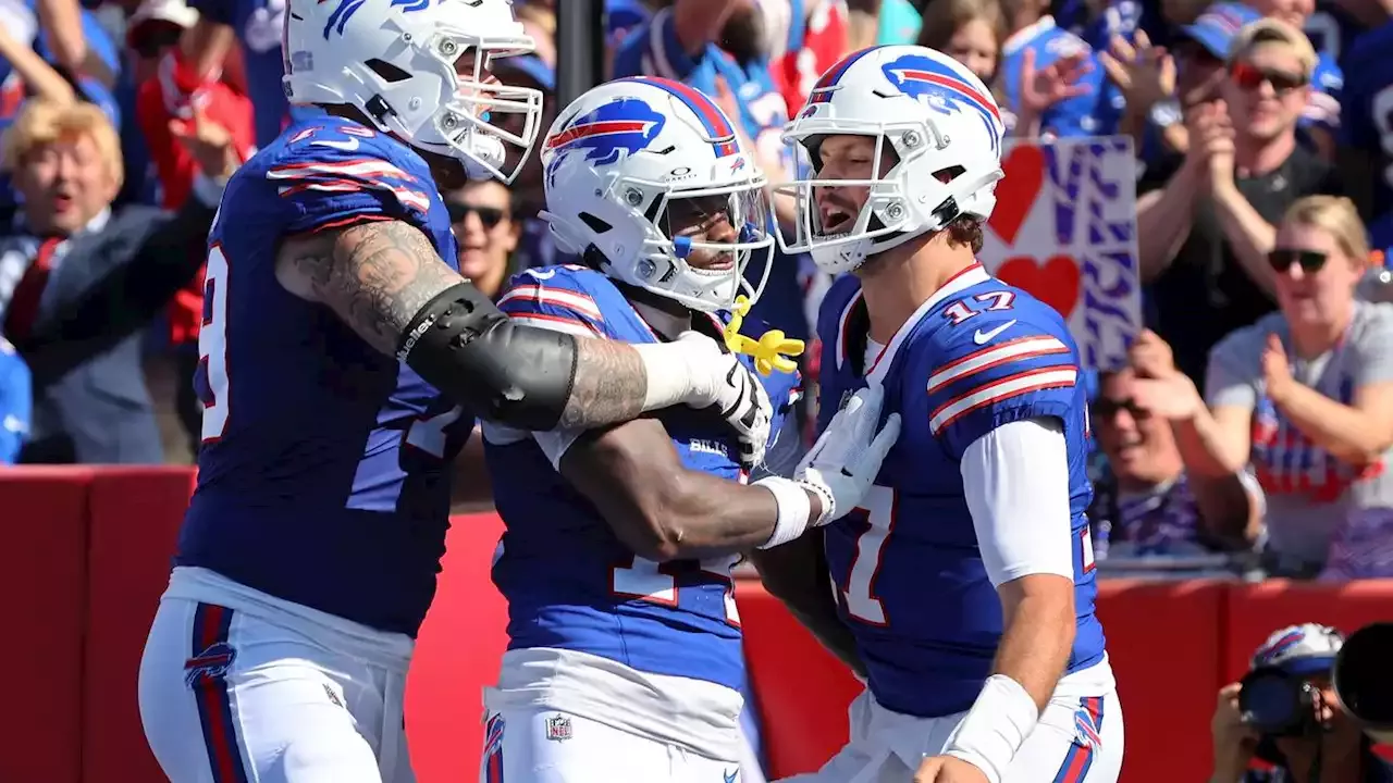 Week 4's Booms and Busts: Bills thump Dolphins, but hard to find