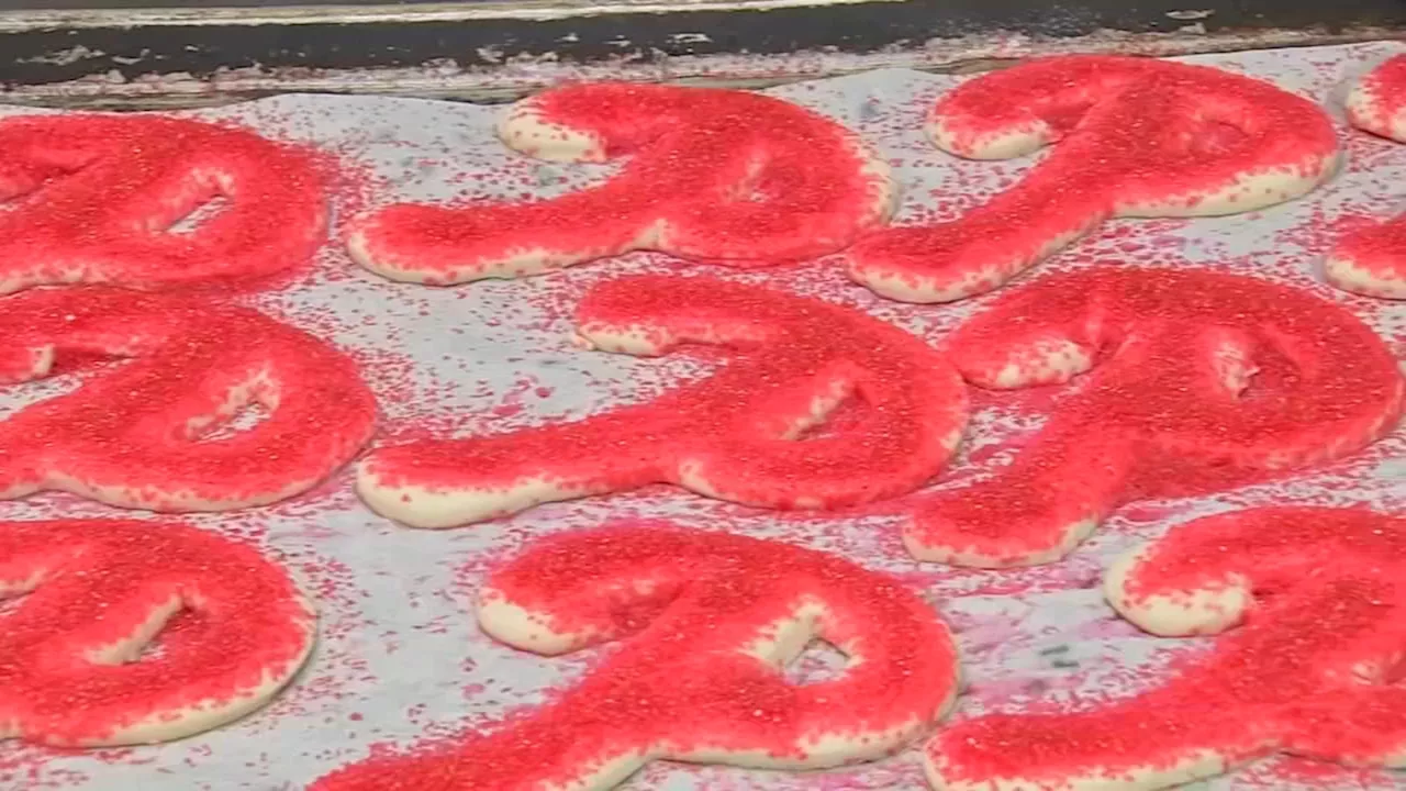 Local students help Montgomery County bakery design special Phillies cookie for postseason