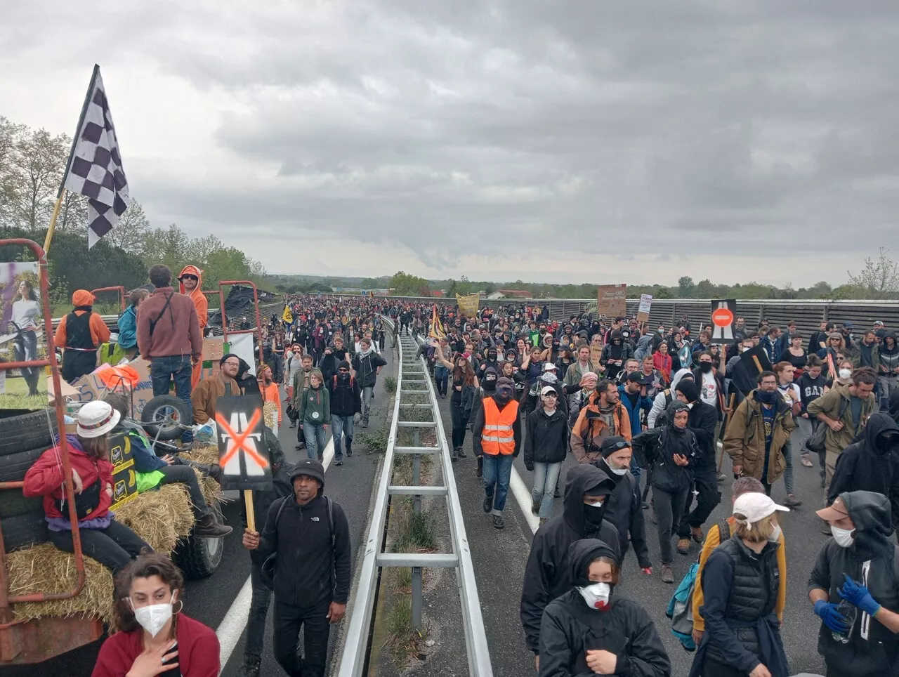 Manifestation contre l'autoroute l'A69 : 6 000 personnes attendues et la crainte d'actions violentes