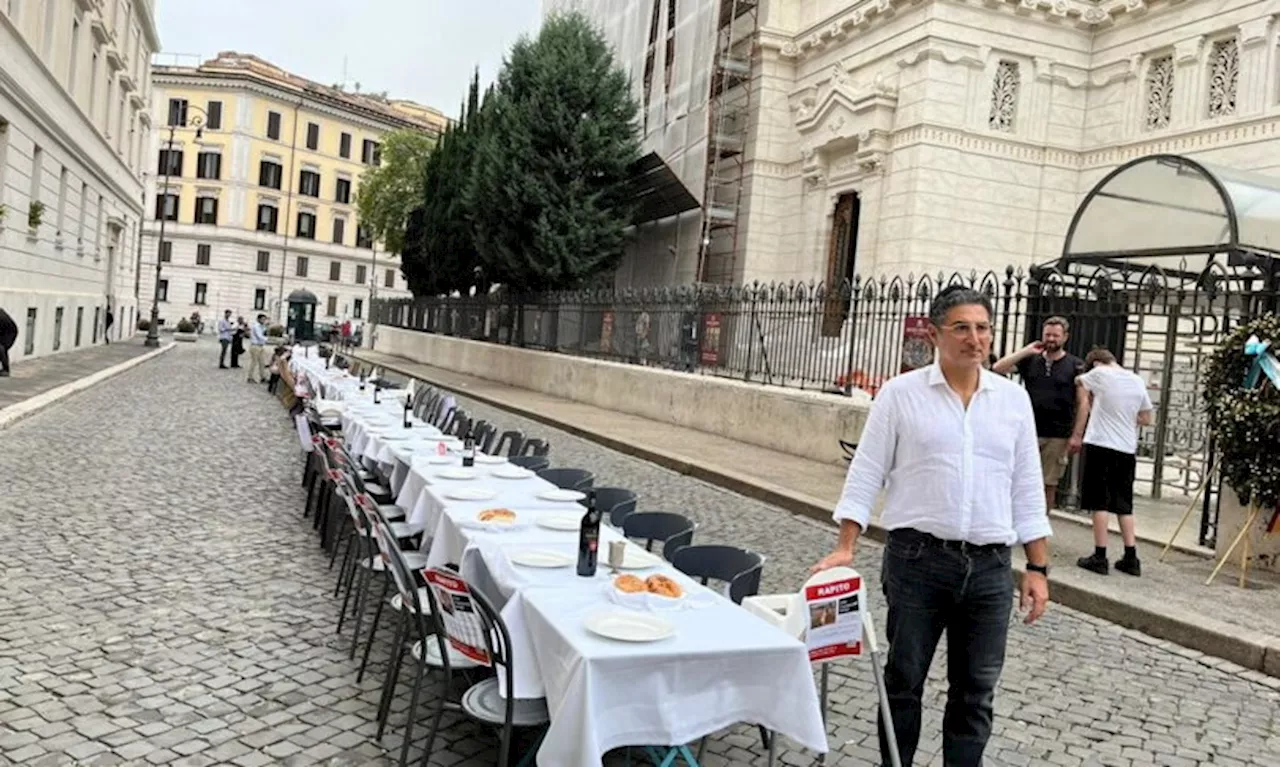 Al Ghetto di Roma tavola shabbat imbandita per gli ostaggi di Hamas