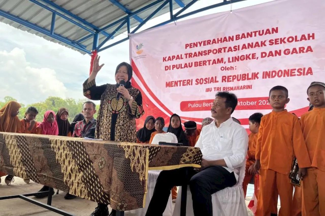 Bantu kapal sekolah, Mensos motivasi pelajar di Pulau Bertam Batam