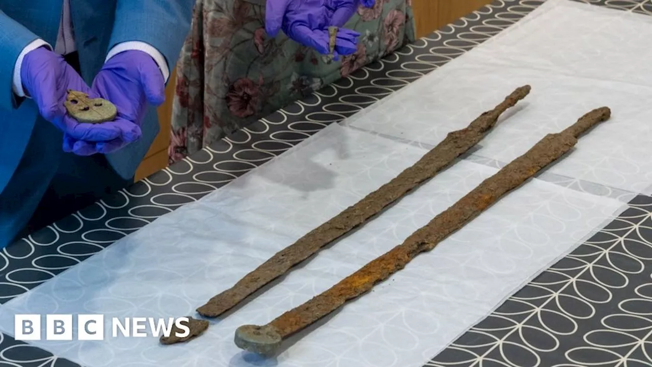 Roman swords 'real crackers' for Cotswolds as markings found