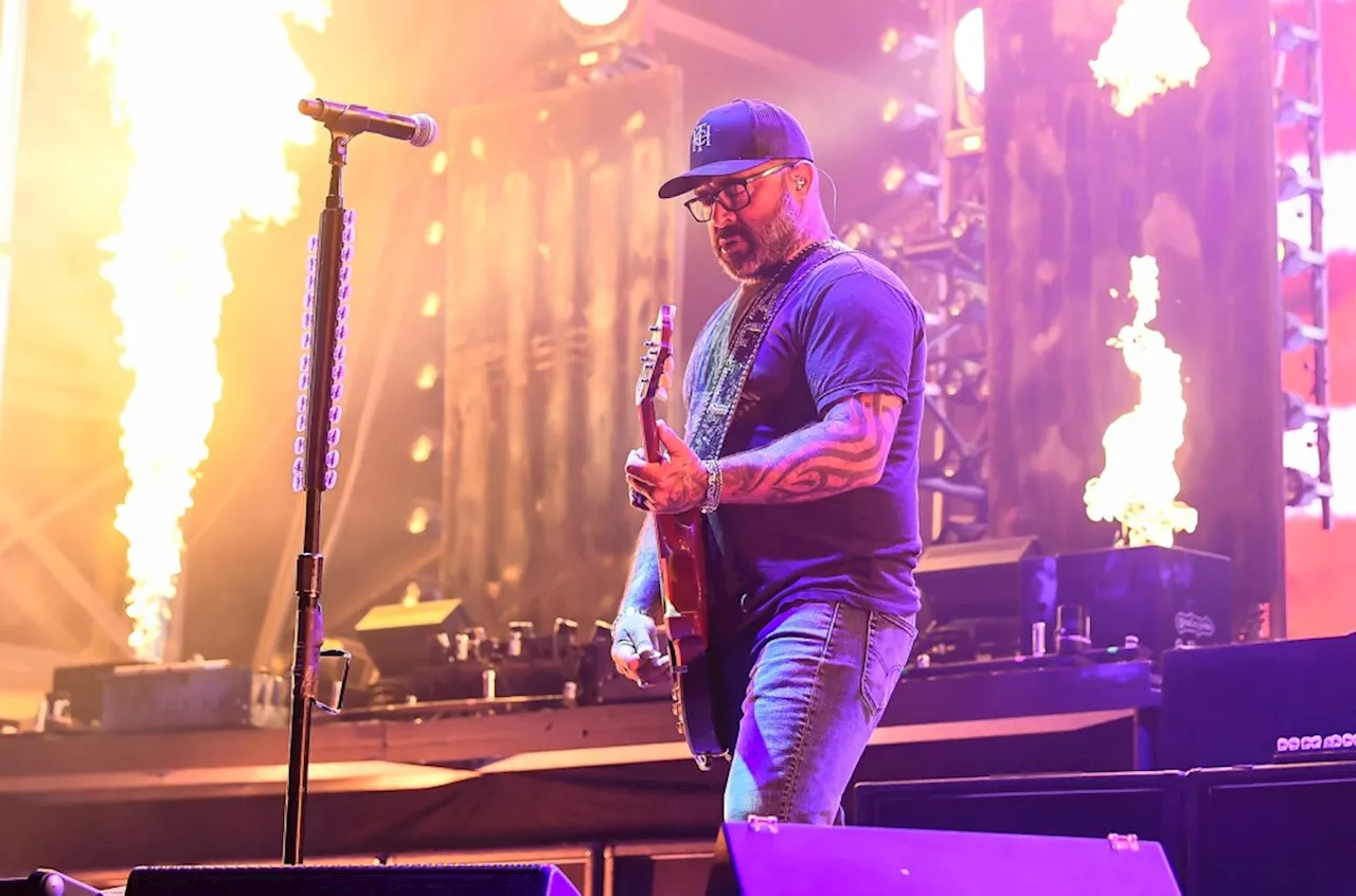 Aaron Lewis Slammed by PETA for Spelling 'Trump 24' With Dead Coyotes