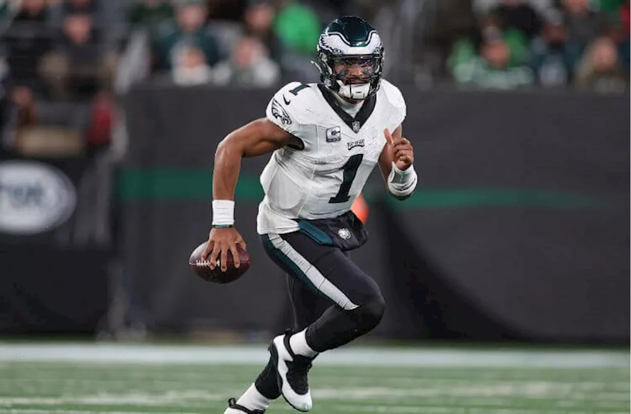 Dolphins vs Eagles Odds, Picks, and SNF Predictions: Eagles Soar at The Linc