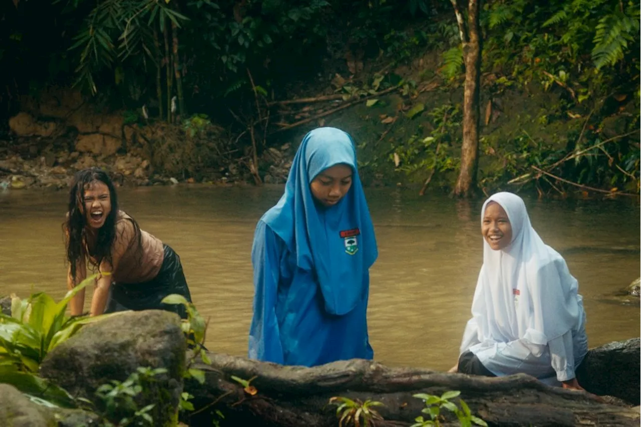 Malaysian Oscar Entry ‘Tiger Stripes’ Director Makes Censorship Statement