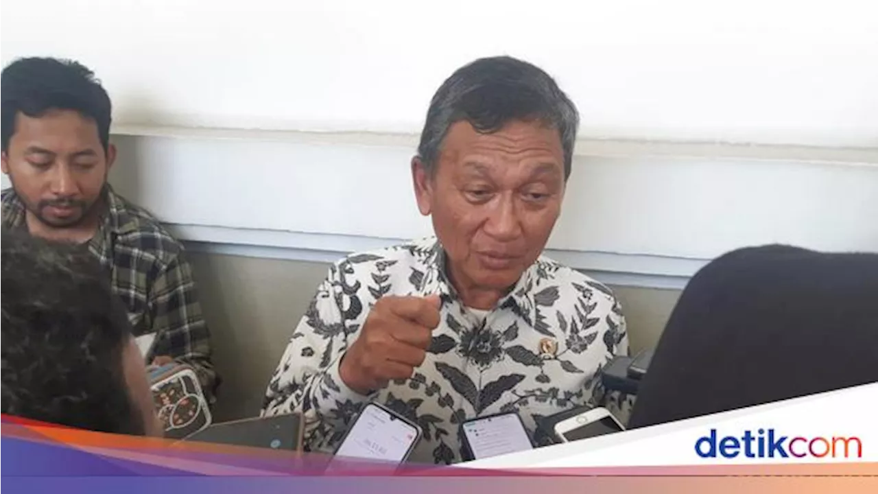 Bantah Bagi-bagi Rice Cooker Politis, Menteri ESDM: Masa Bakar LPG Terus?