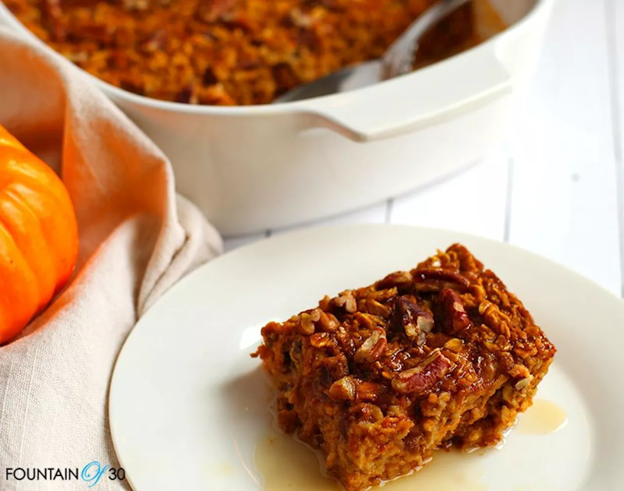 Easy Pumpkin Pie Oatmeal Bake: Healthy, Gluten Free and Vegan