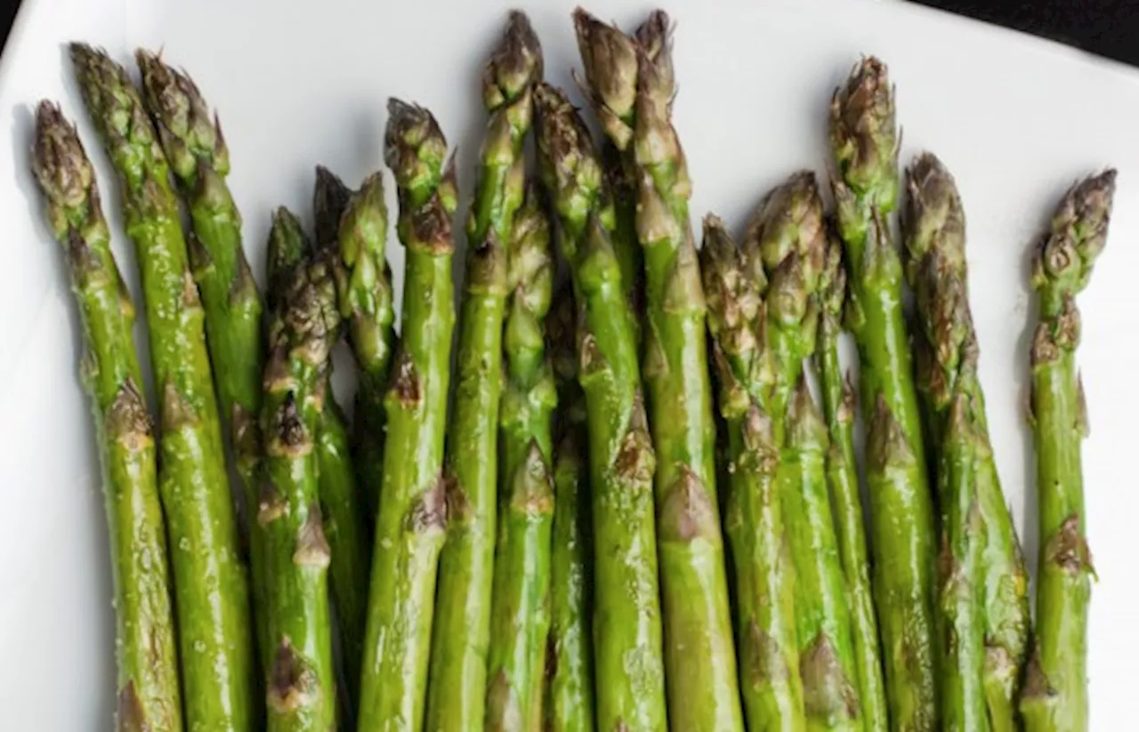 Asparagus: This Week’s Detox Superfood To Add To Your Shopping List