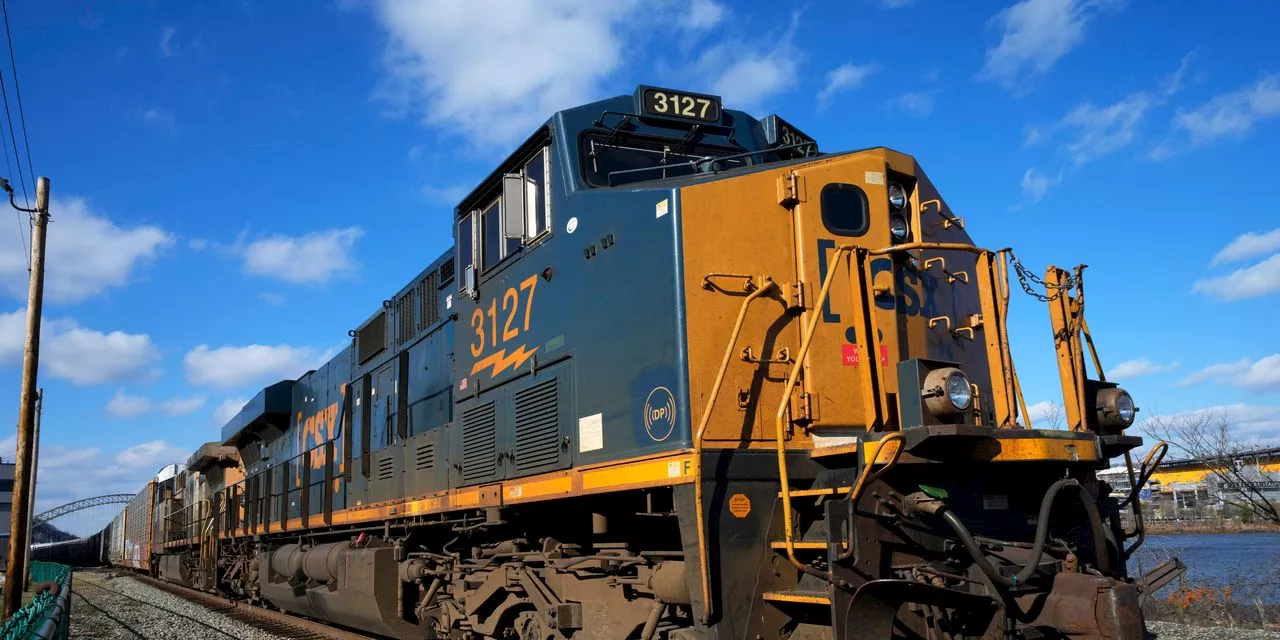 CSX on track to reap benefits of strong service momentum, analysts say