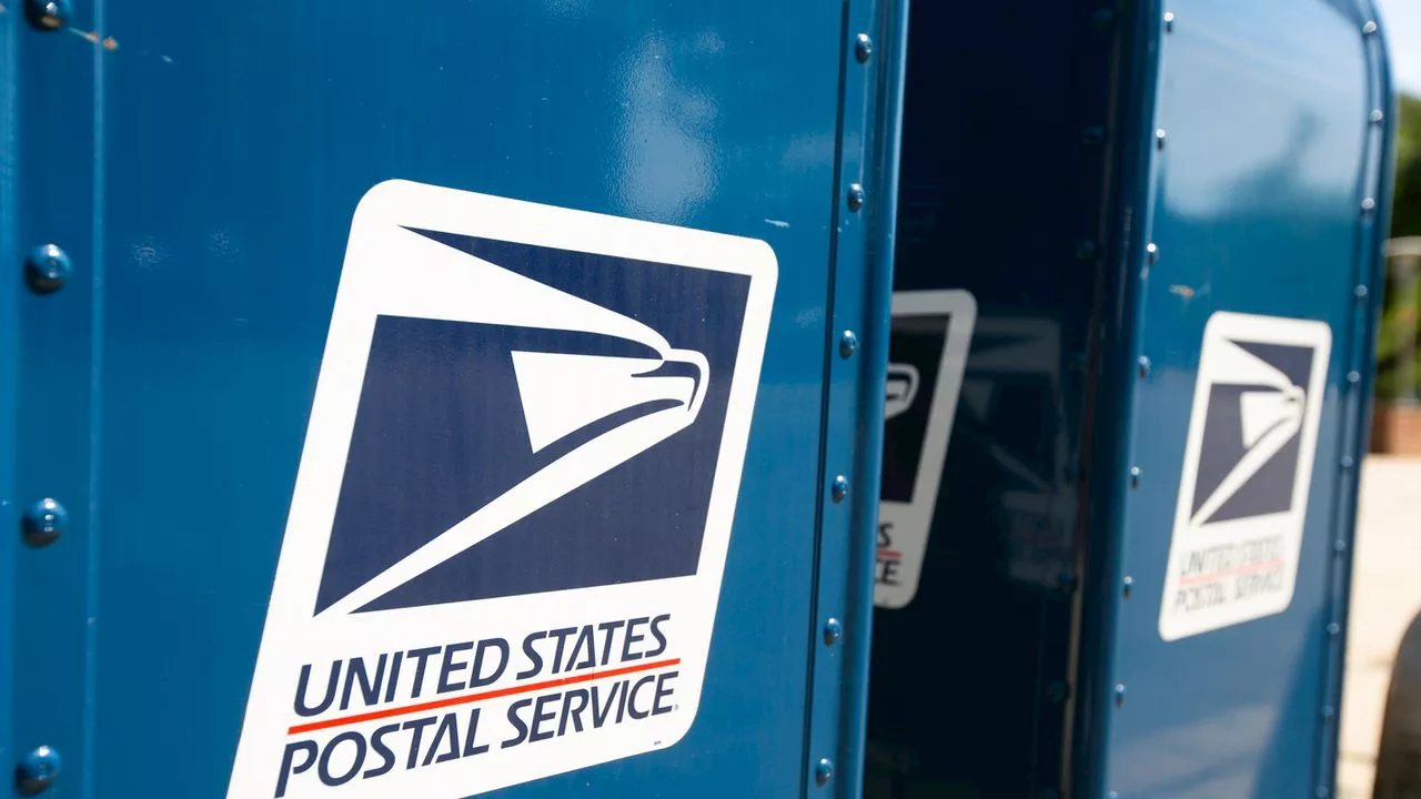 N.J. man who bribed postal workers in scheme to steal mail sentenced to prison