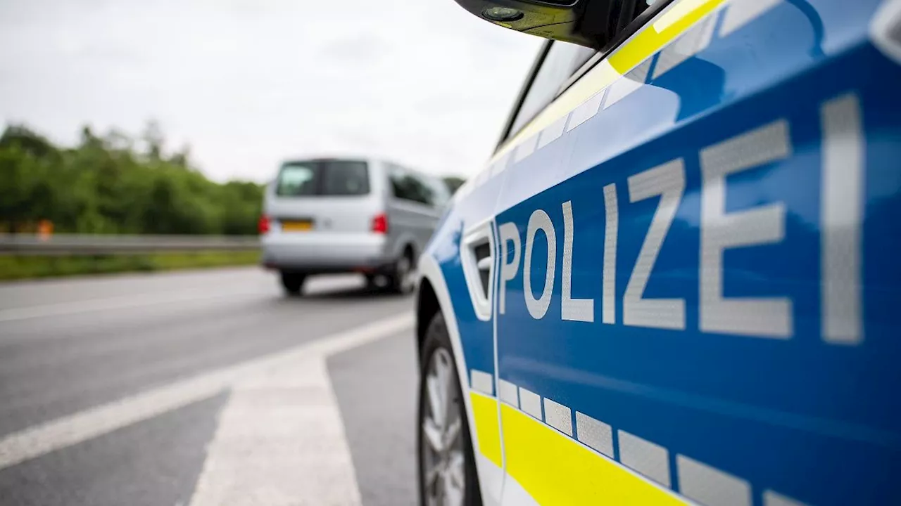 Hamburg & Schleswig-Holstein: A7 bei Neumünster nach Unfall mit Lastwagen gesperrt