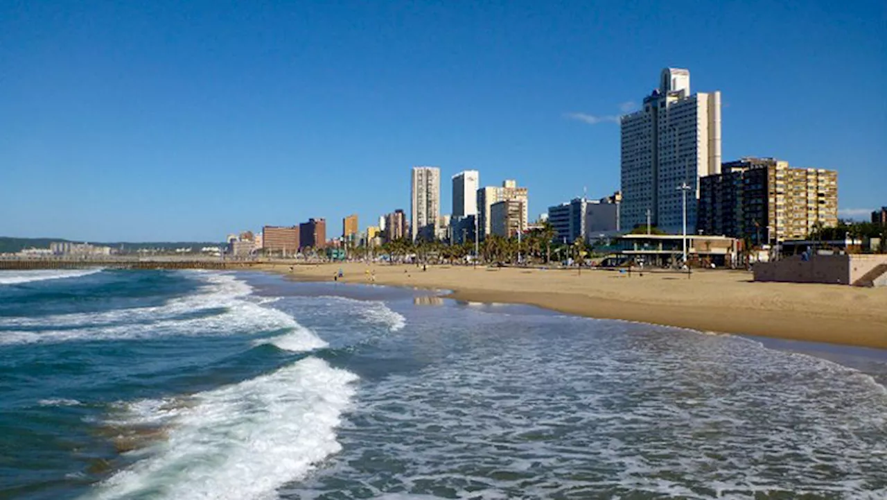 Disappointed domestic tourists lament closure of Durban beaches - SABC News